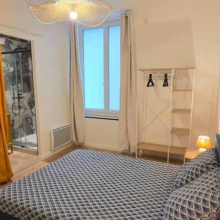 Appartement Le Magnifique, 15 Personnes, Garage, 3 Minutes A Pied Du Sanctuaire Et Gare *